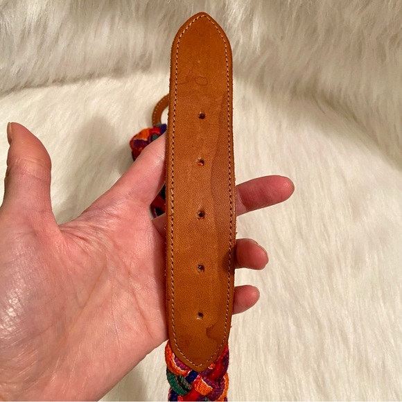 ✨Vintage Guatemalan Woven Fabric and Genuine Leather Belt - Picture 5 of 8